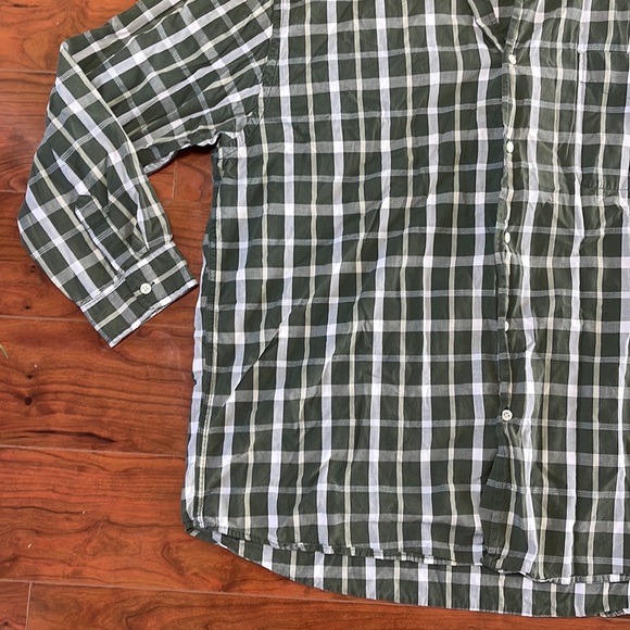 Nautica Green and White Plaid Men's Casual Long Sleeve Button Down Shirt - Picture 3 of 7